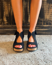 Corky's Frisky - Black