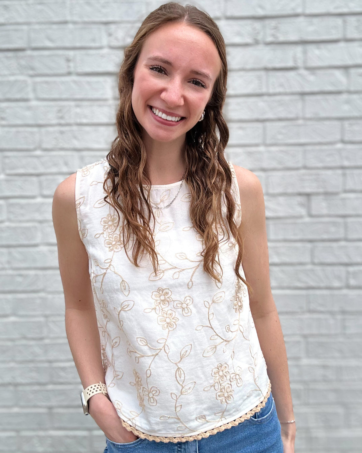 Cream Floral Pattern Sleeveless Lace Top