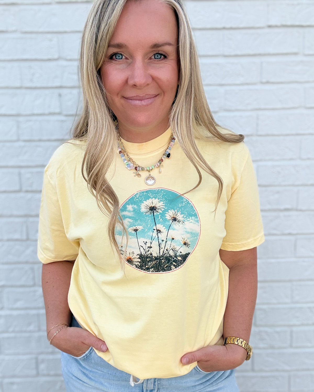 Daisies-Tee