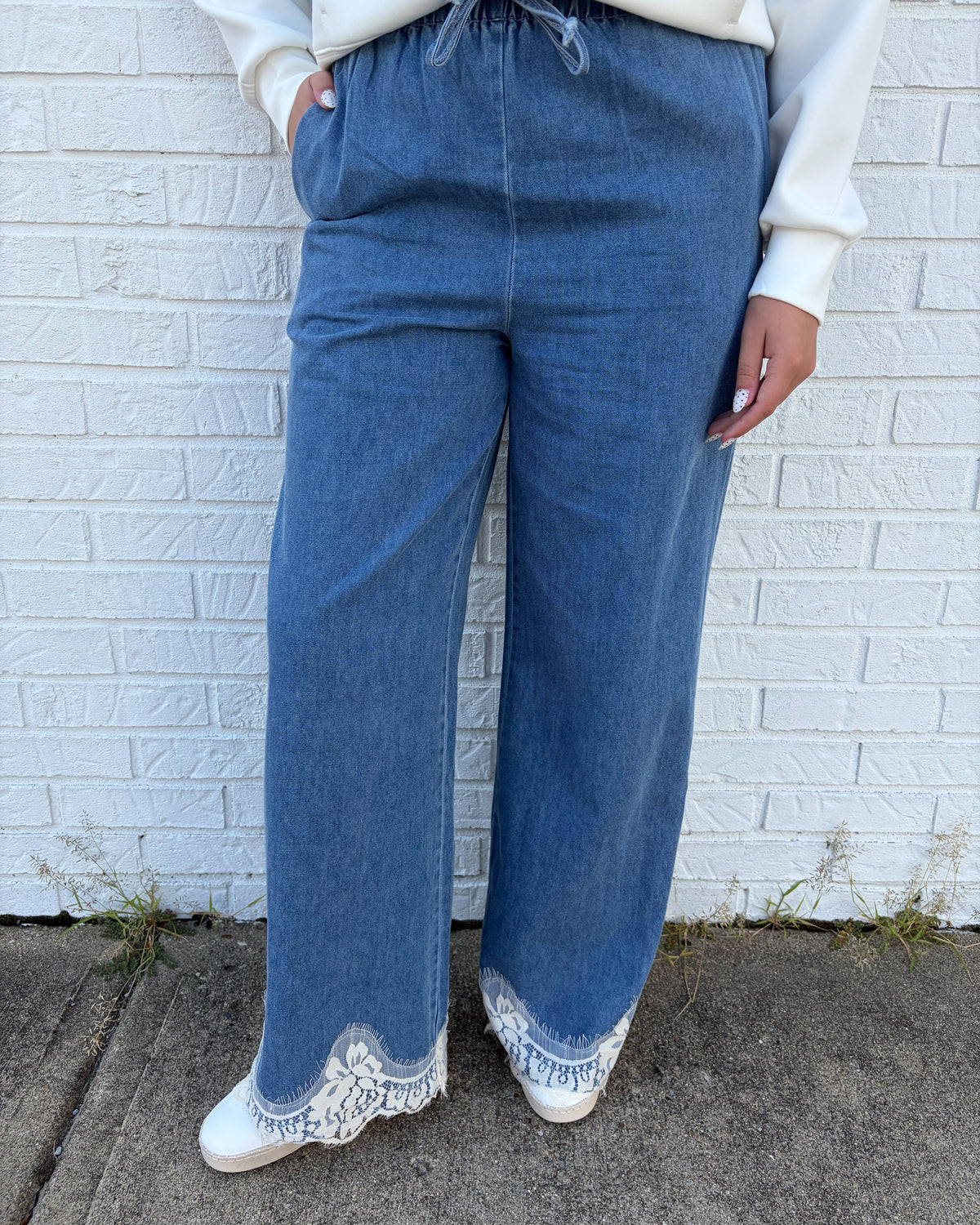 Lace Trim Wide Leg Elastic Mid Rise Pants-Denim