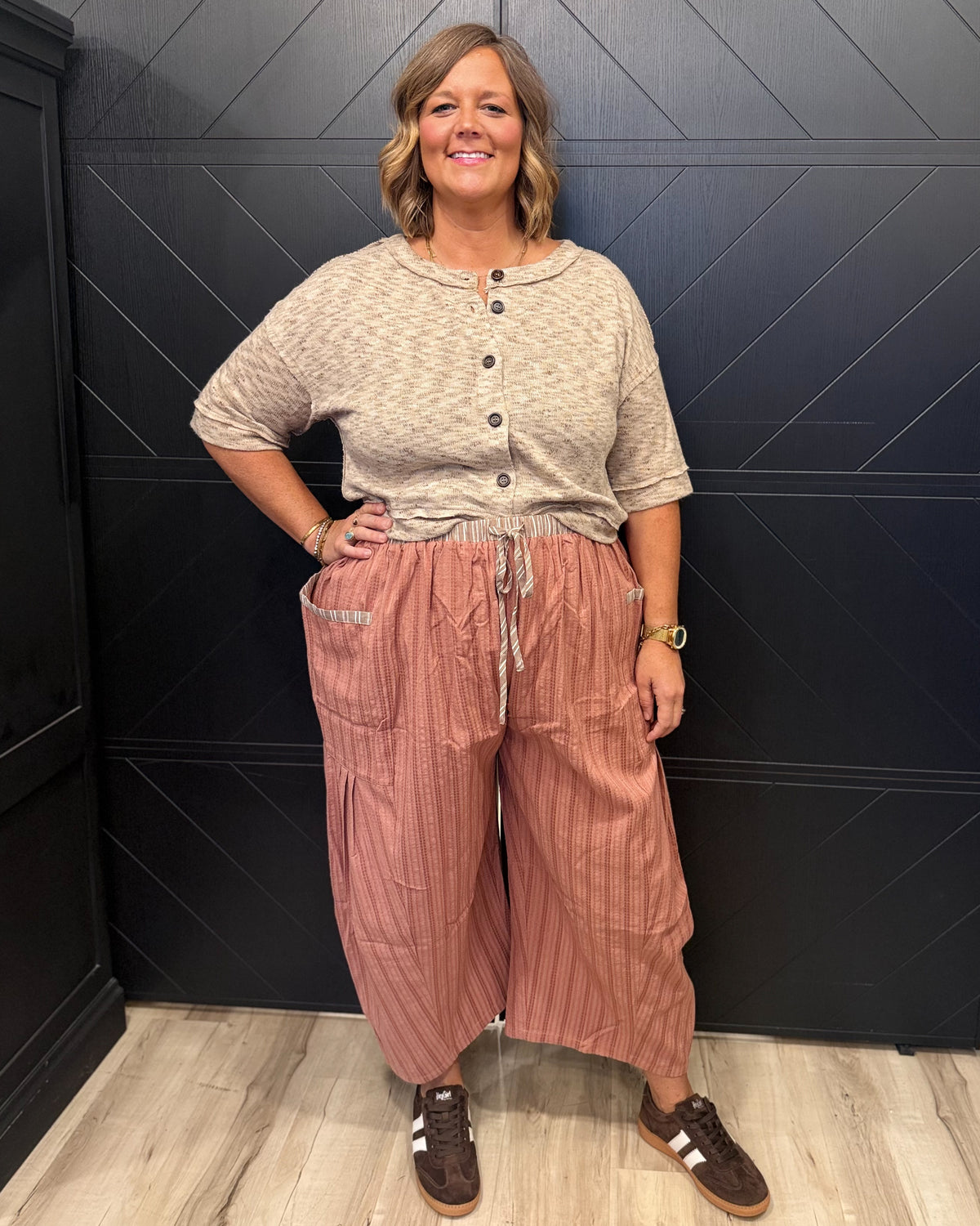 Plus Textured Cropped Pants-Rust