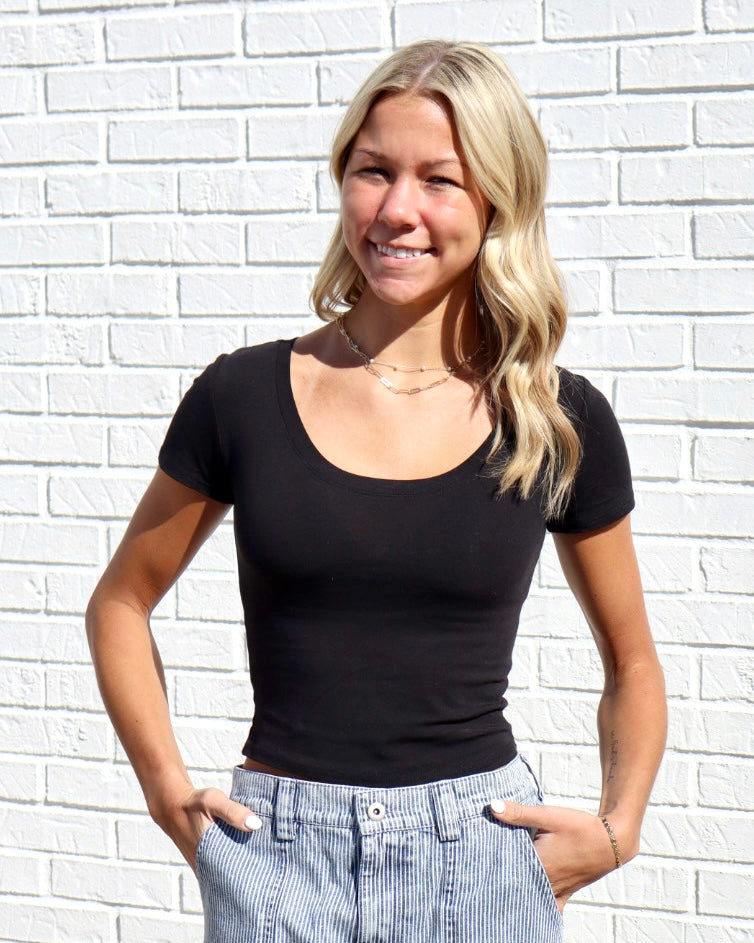 Short Sleeve Black Scoop Neck Crop Top