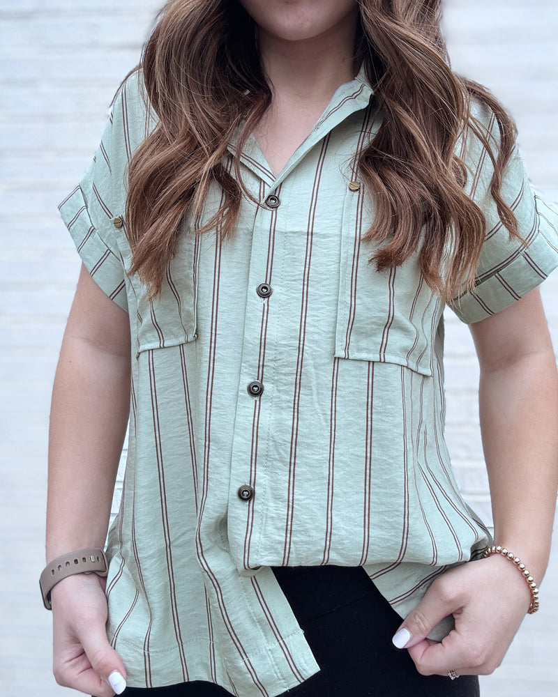 Light Olive Collared Snap Button Down Short Sleeve Shirt
