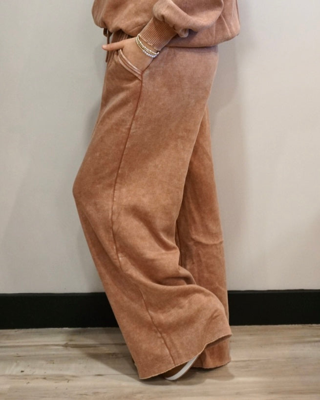 Acid Wash Sweatpants - Rust