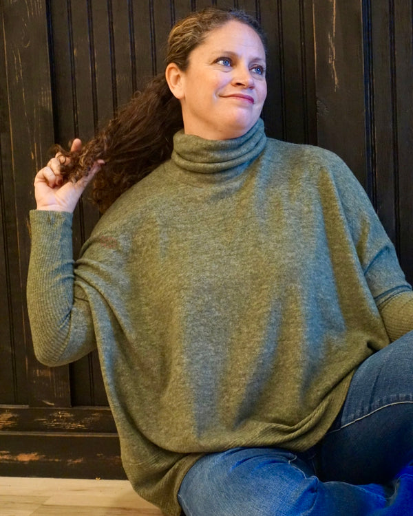 Melange Hacci Turtleneck Sweater - Dark Olive