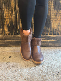 Corky's Quiver - Brown Oiled