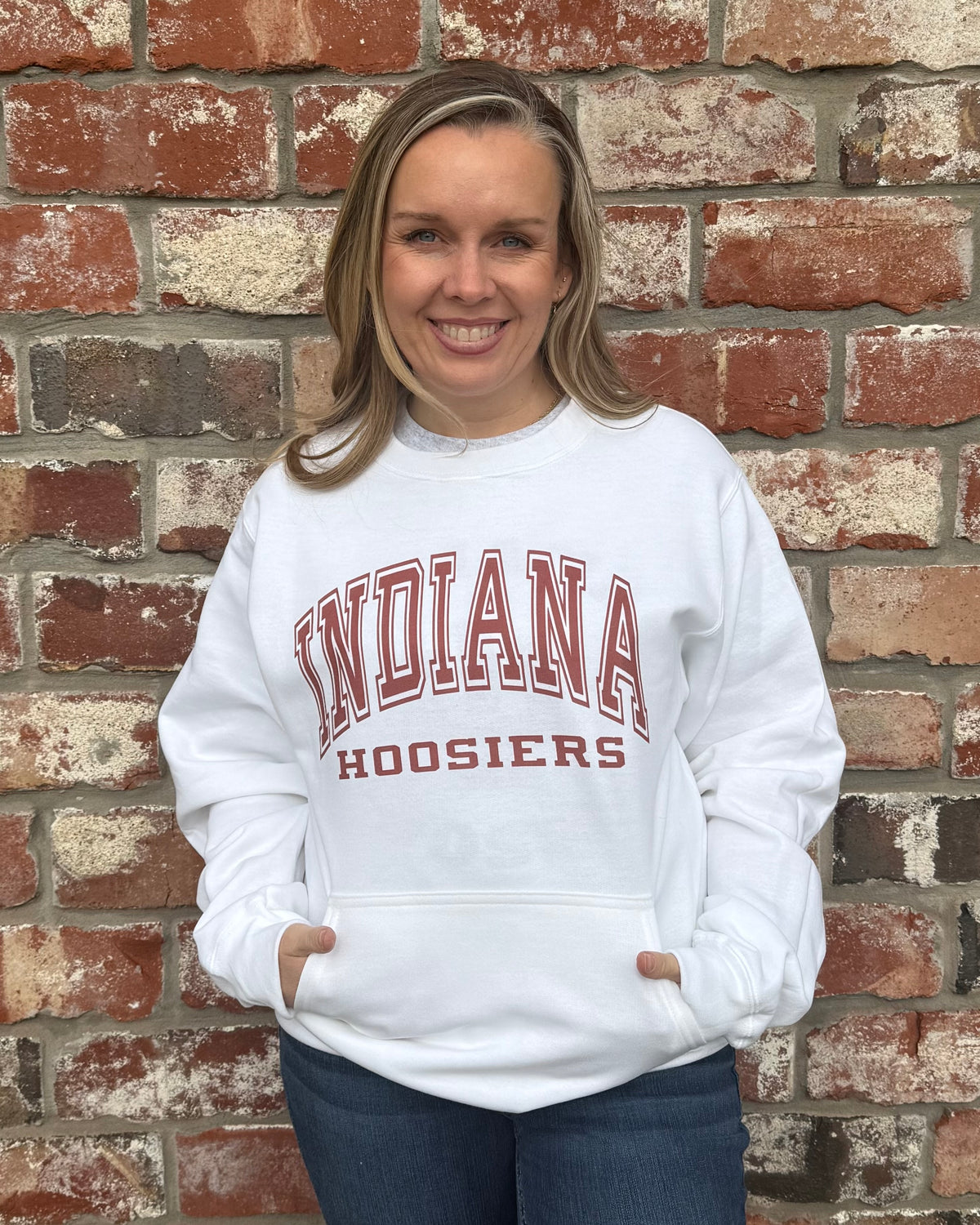 IU Sporty Crewneck w/ Pocket