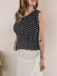 Wavy Sleeveless Sweater