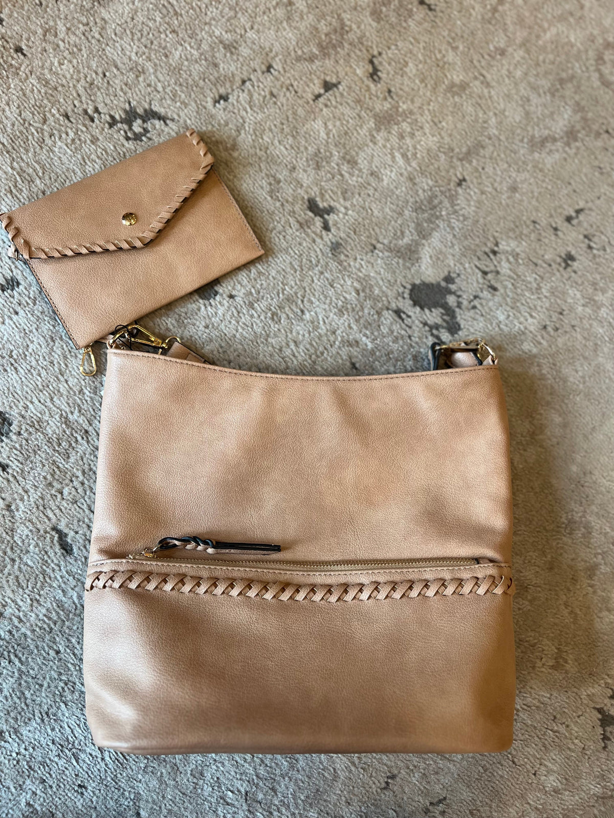 Cynthia Distressed Hobo w/Wristlet