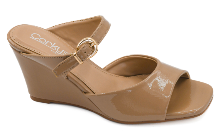 Corky's XOXO - Camel Patent